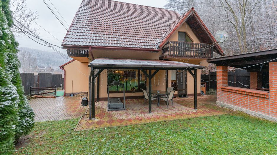 Casa individuala in Dambul Morii cu vedere spre Piatra Mare - Poză 27