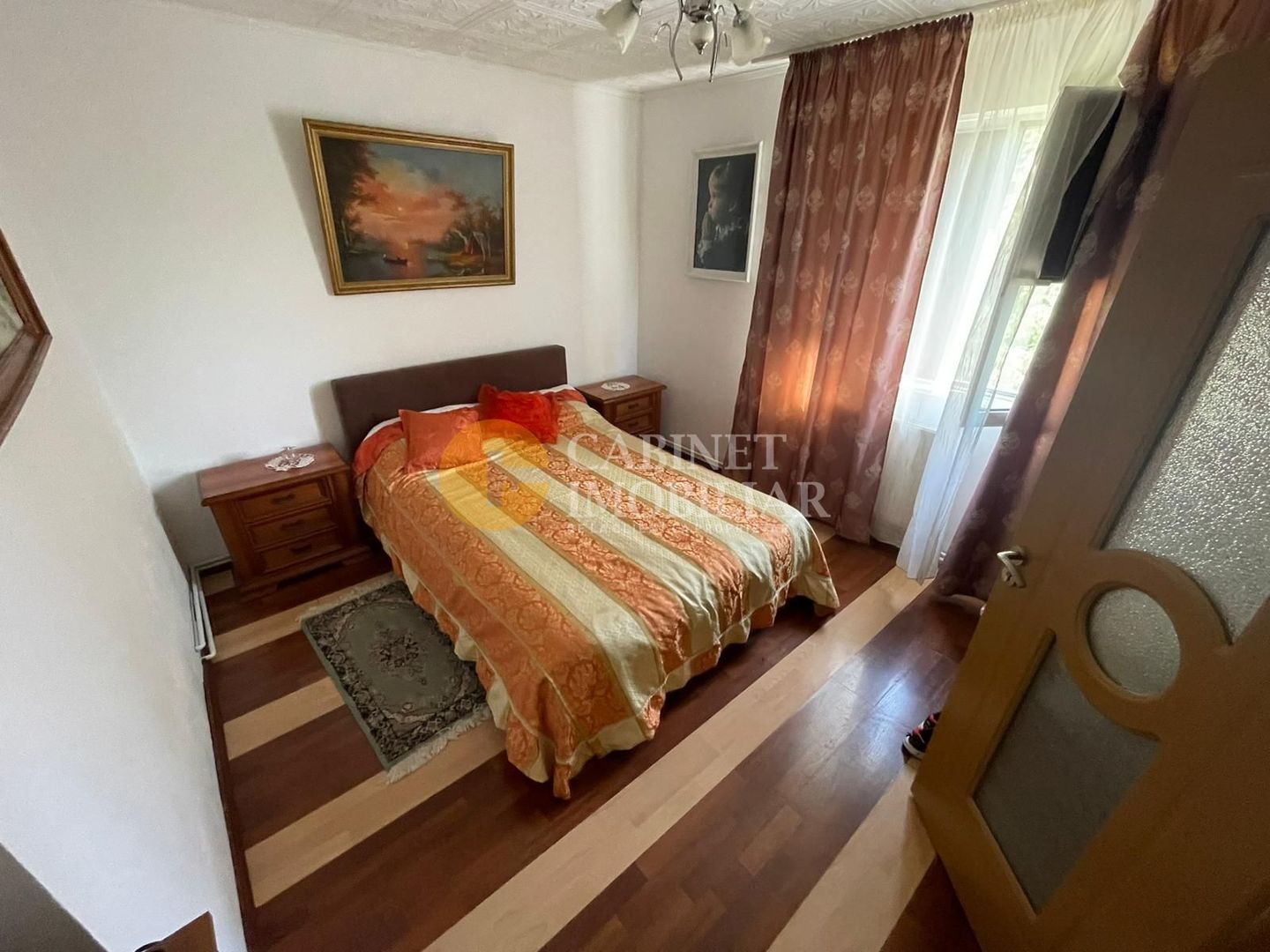 Tudor Vladimirescu str Tepes Voda - decomandat- an 1978 - mobilat - Poză 1