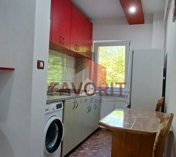 1 camera | etaj 1 | mobilat si utilat | zona excelenta | - Poză 4