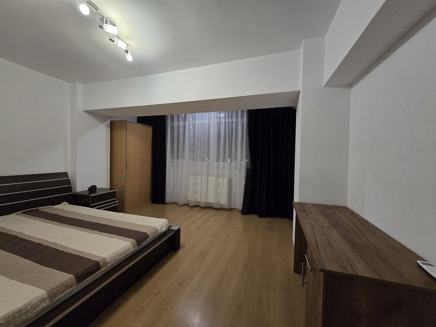 De inchiriat apartament cu 3 camere, Ultimul Leu, 600 Euro - Poză 9