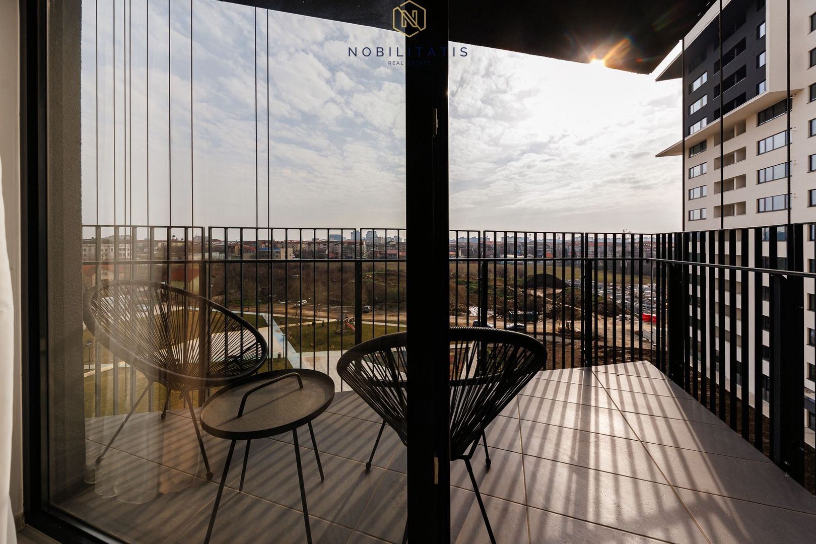 2 camere - NORD - boxa + loc parcare - Poză 1