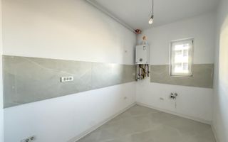 Bloc FINALIZAT la asfalt. Etaj 1. Decomandat. Disponibil imediat. - Poză 3