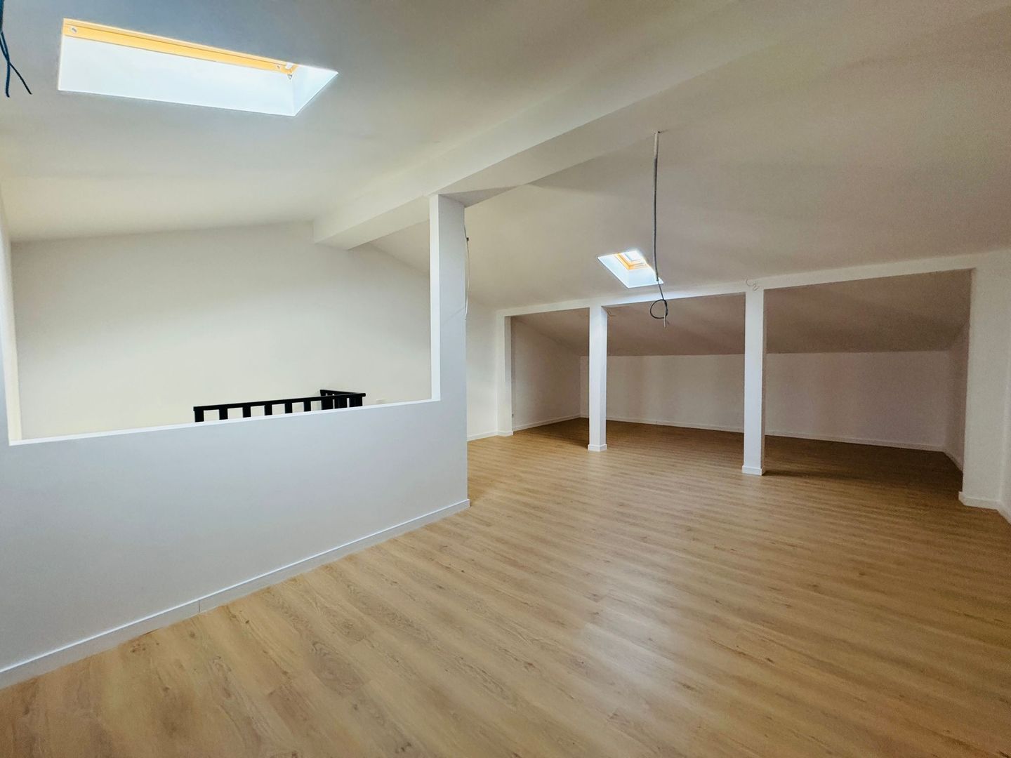 Popesti-Leordeni vila P+1+M 5 camere - Poză 21