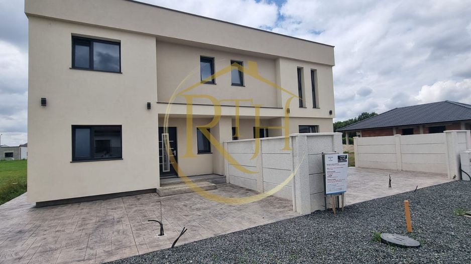 Oferim spre vanzare Duplex cu 5 camere situata in Ghiroda 0% Comision - Poză 2
