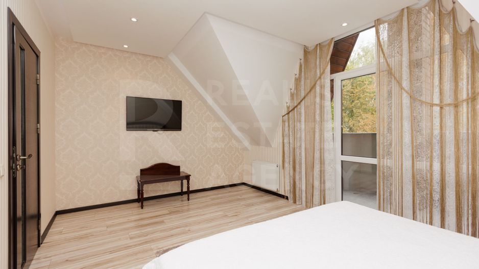 Vânzare, casă, 180 mp + 5 ari strada Calea Trușenilor ,Trușeni. - Poză 14