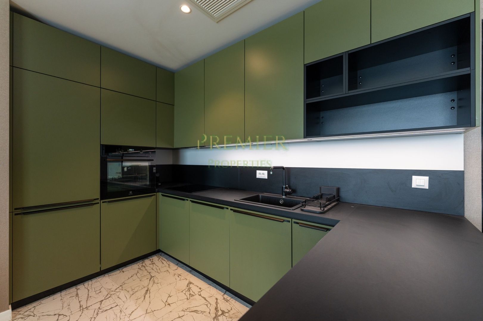 One Verdi de inchiriat 3 camere 2 dormitoare  vedere libera - Poză 4