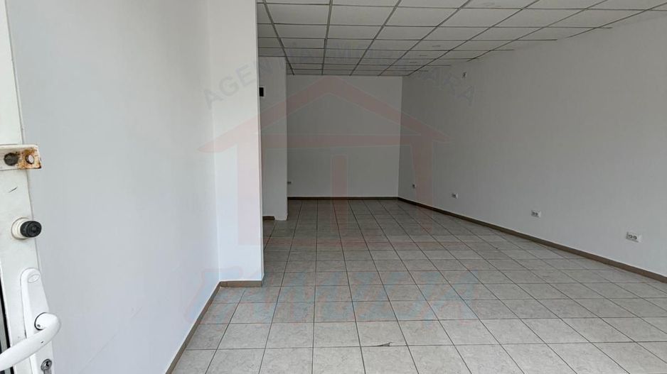 🏢 Spațiu comercial de vânzare – Oportunitate excelentă de investiție - Poză 2