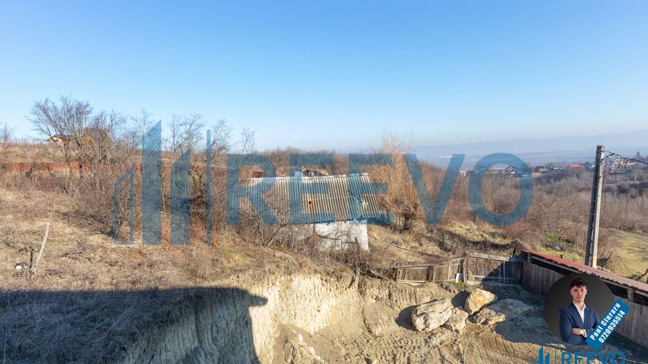 Pensiune/Vilă la roșu P+E+M în Sărata - Poză 28