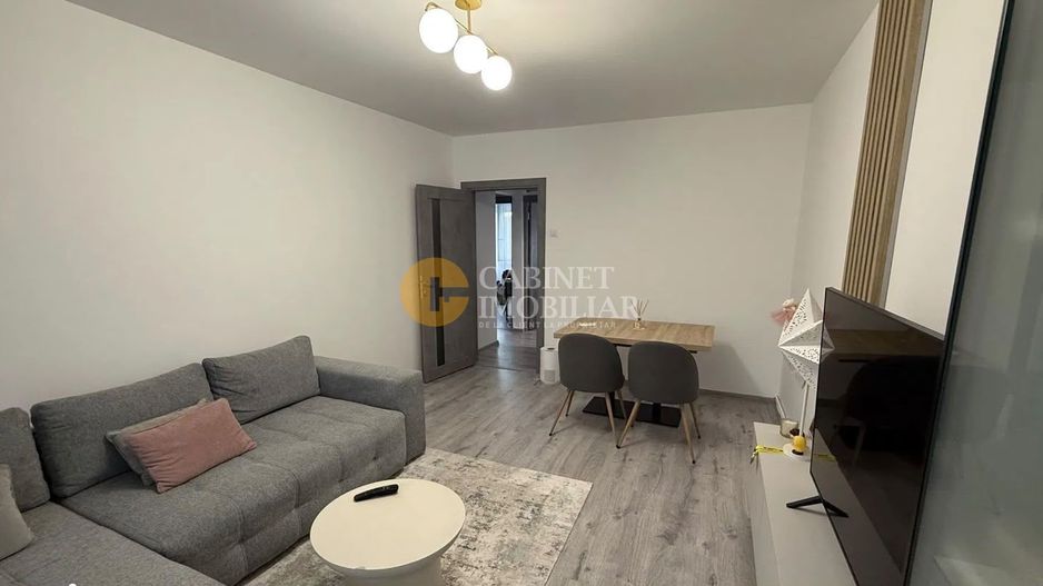 3 camere decomandat - Etaj Intermediar - 72mp-  Zona Alexandru Cel Bun/ Minerva - Poză 1