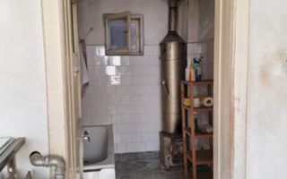 Casa singur in curte - zona Sacele - Poză 12