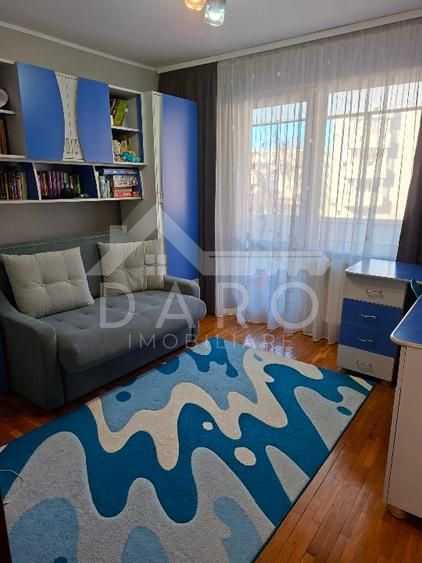 Vând apartament cu 3 camere în Tudor,strada Livezeni - Poză 7