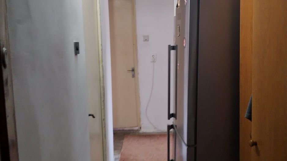 vand apartament 2 camere, dec zona Splai Mihai Viteazul, incalzire pe - Poză 3