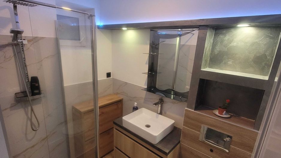 BRASADAS vinde ap 2 cam etaj 3/4 Closca, renovat, modificat. - Poză 4