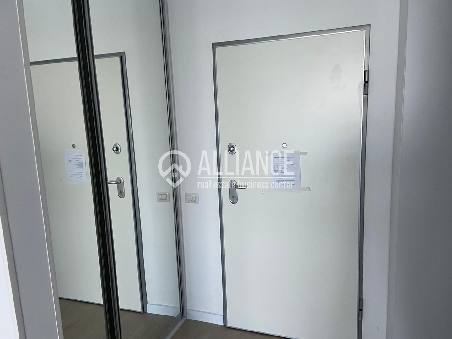 MAMAIA - (Cod01) Lake On apartament superb cu vedere la lac! - Poză 17