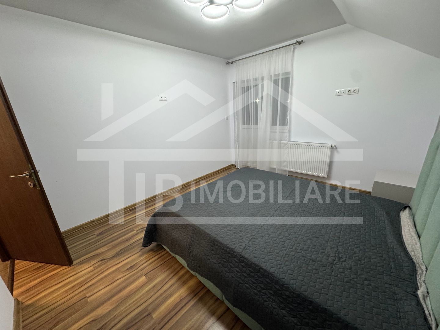 Casa cu 4 camere, 160 mp, Zona Sancraiu de Mures - Poză 8