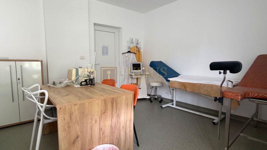 100mp utili; 5 încăperi, pentru activități medicale. - Poză 12