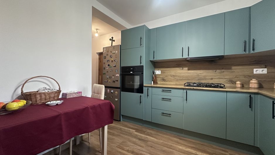 Gata de locuit! Vanzare casa cu 5 camere in Priboiu, com.Branesti - Poză 18