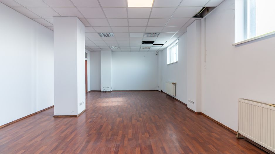 Vanzare Spațiu industrial-logistic 1550mp Centura B. Renovat 2024 ISU - Poză 10