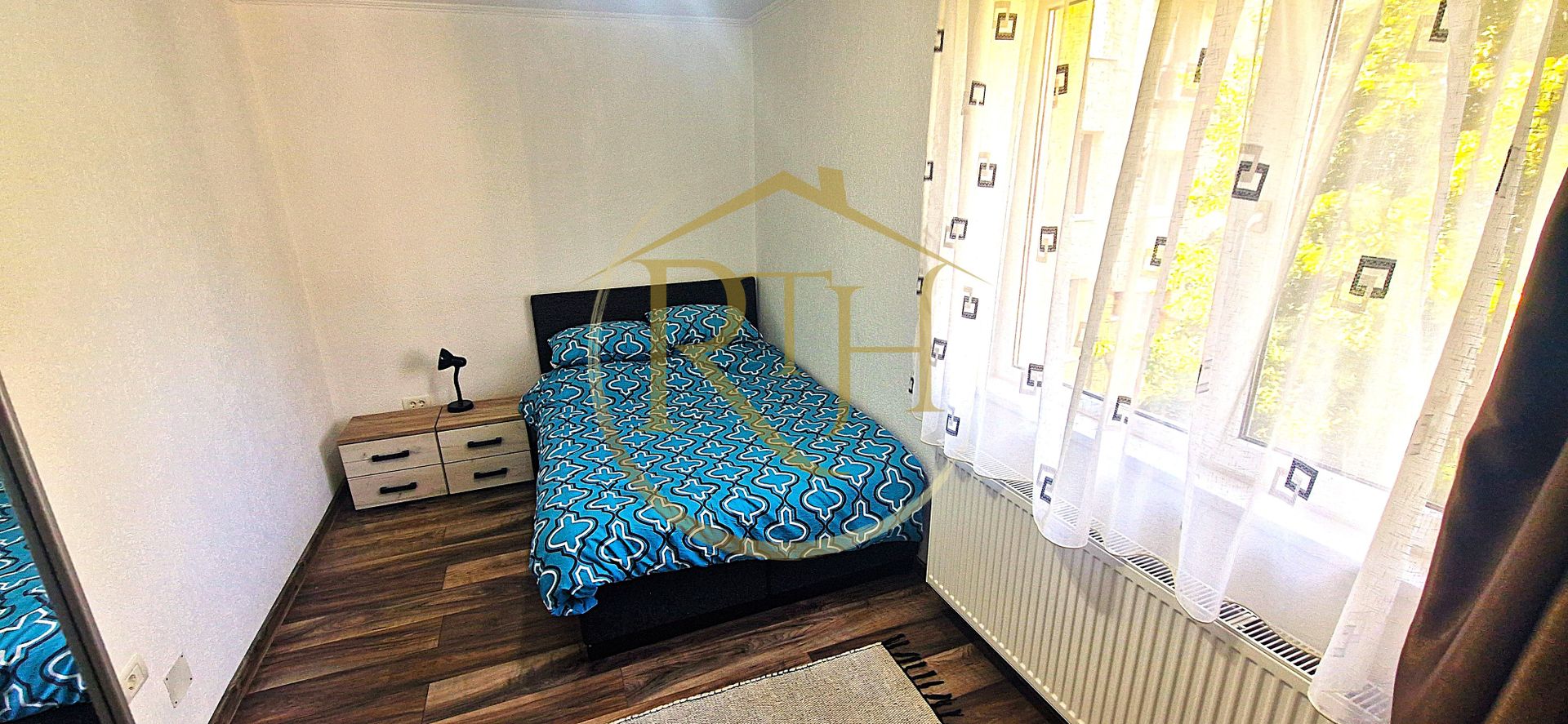 Închiriere apartament cu 3 camere recent renovat-zona Spital Judetean - Poză 1