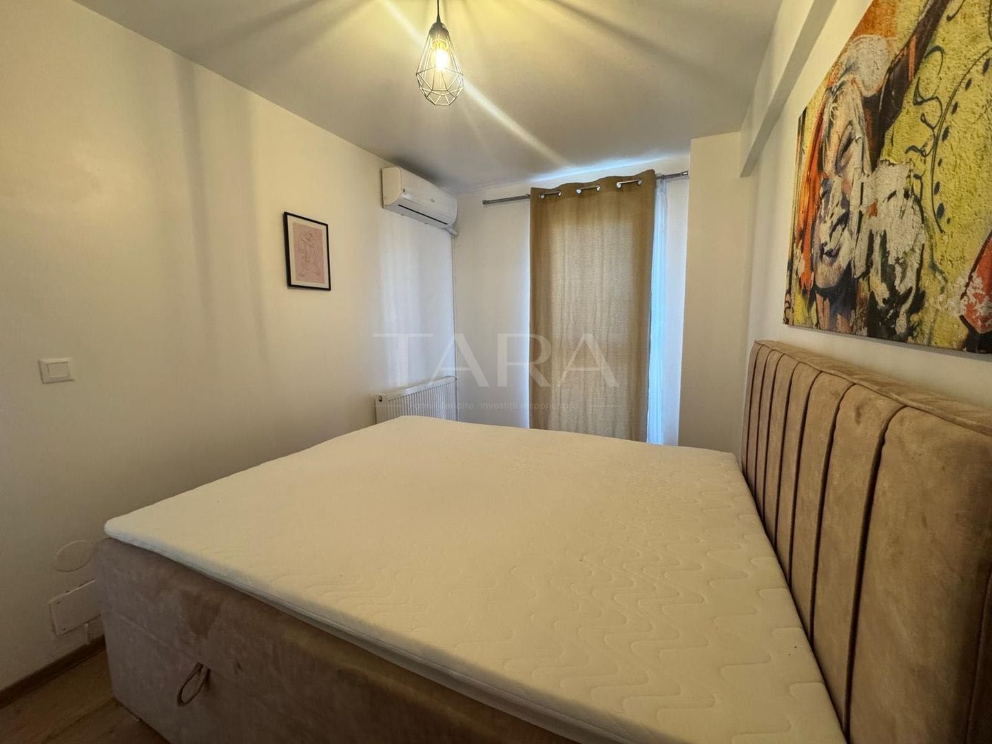 Apartament cu 2 camere, renovat, parcare subterană, zona Lombului. - Poză 7