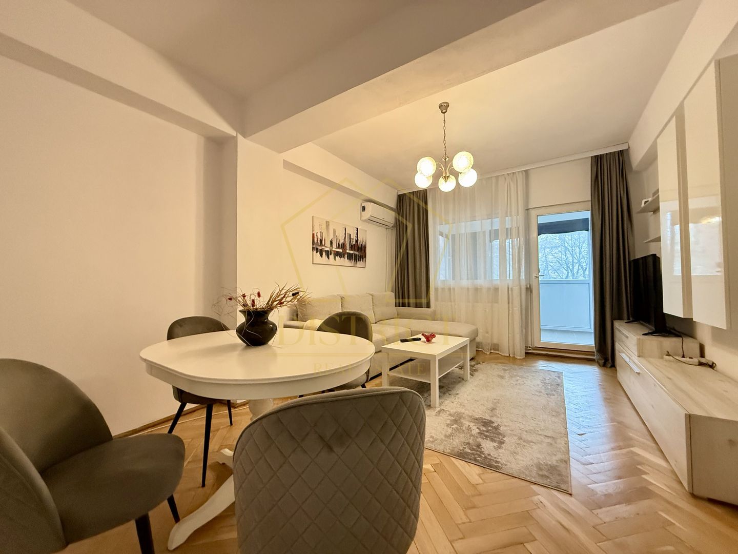 Apartament deosebit cu 3 camere | Gheorghe Lazar - Poză 1
