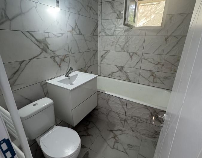 Vanzare Apartament 2 Camere Calea  Vitan intersectia Mihai Bravu - Poză 7