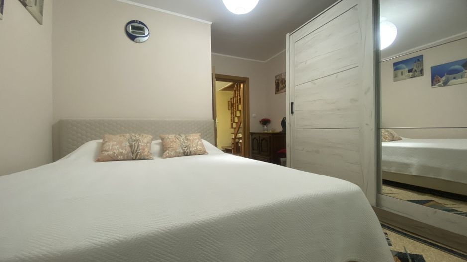 Oaza de liniste si verdeata! Vanzare casa cu 5 camere in Pucioasa - Poză 10