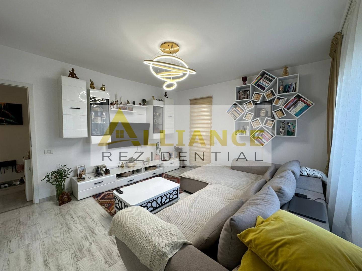 Apartament 2 camere /Mobilat si utilat /Gradina /Metrou Berceni 15min - Poză 2