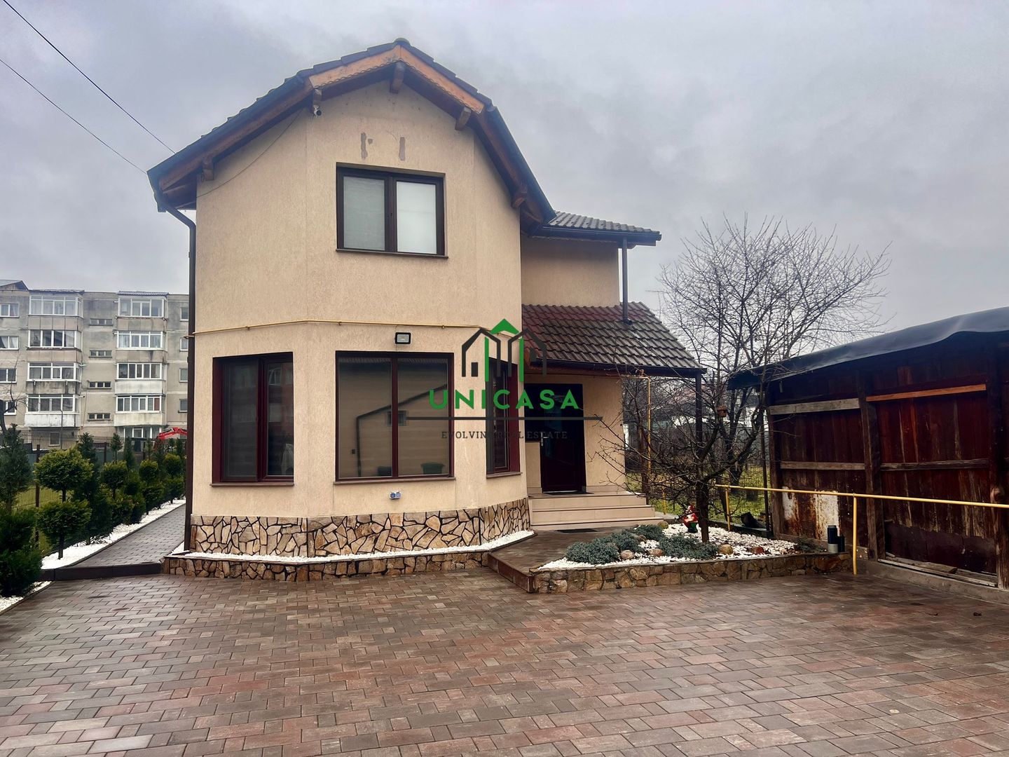 Casă de închiriat/Str Matei Basarab/Rm Vâlcea - Poză 1