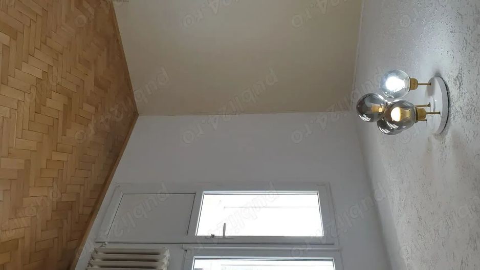 Aparatament renovat-3 camere-Zona Circumvaltiunii - Poză 4