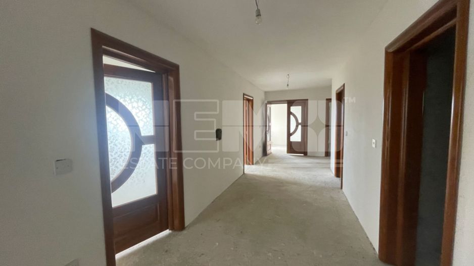 Casă la Rosu | Teren imprejmuit | Priveliste panoramica| Burla - Poză 11