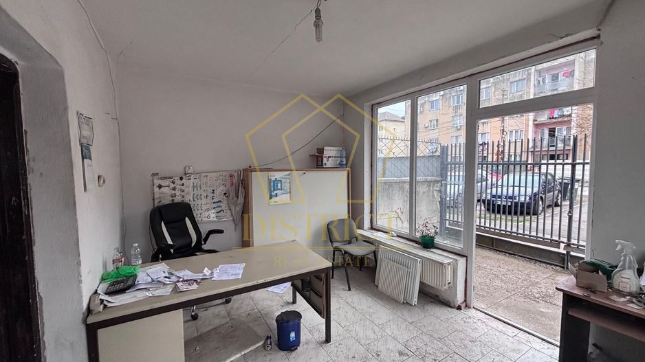 Casa pretabila activitati comerciale, posibilitate mansardare | Ronat - Poză 1