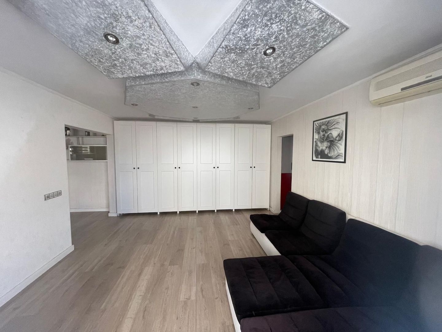 Ap. 3 camere complet mobilat,etaj 2 – Iosia-Pret 119.500 euro neg - Poză 1
