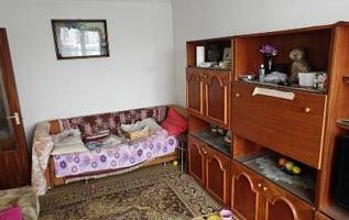 Vand apartament zona linistita - Poză 1