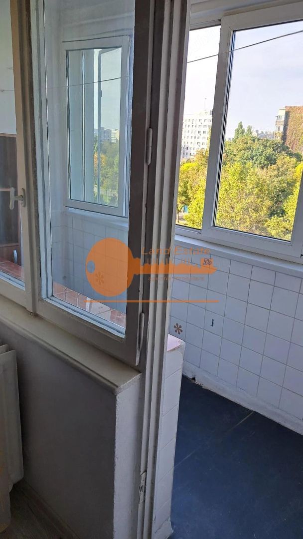 Apartament cu 2 camere in zona Drumul Taberei - Poză 9