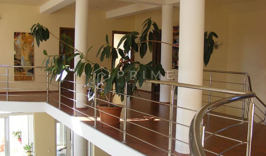 Reședință de lux cu potențial comercial –zonă Băi, Sângeorgiu de Mureș - Poză 11