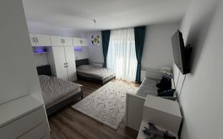 Casă de vânzare, 5 camere, mansardă, mobilată și utilată, Miroslava - Poză 9