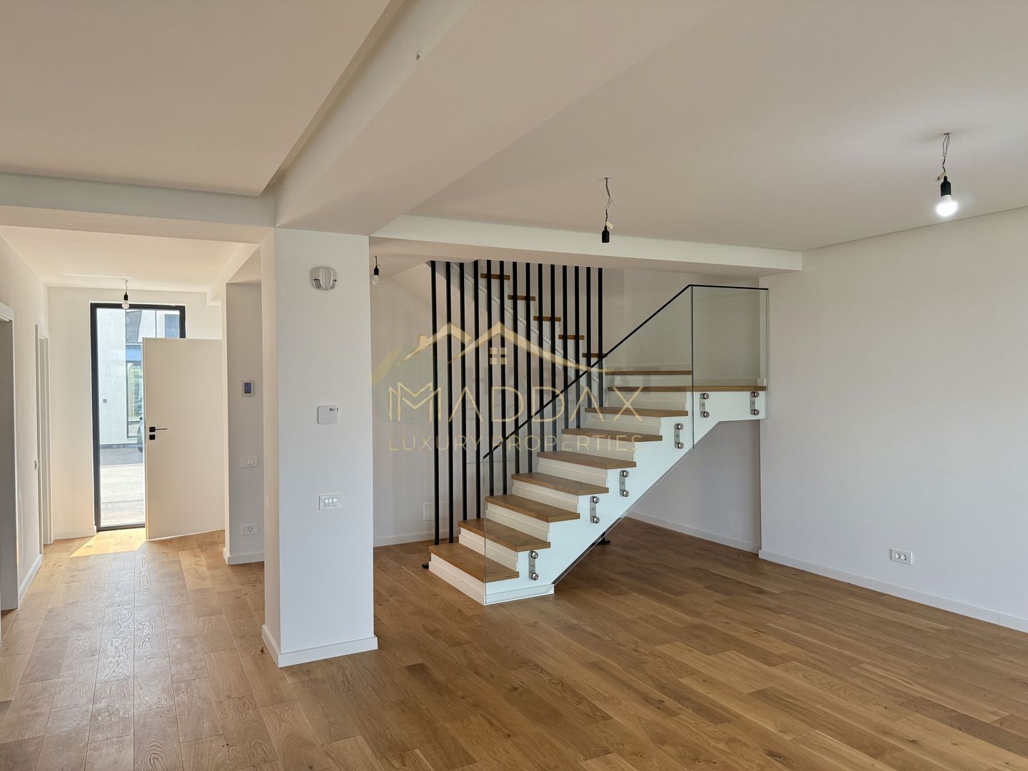 Vilă 5 camere // 202 mp // Pipera - Poză 31
