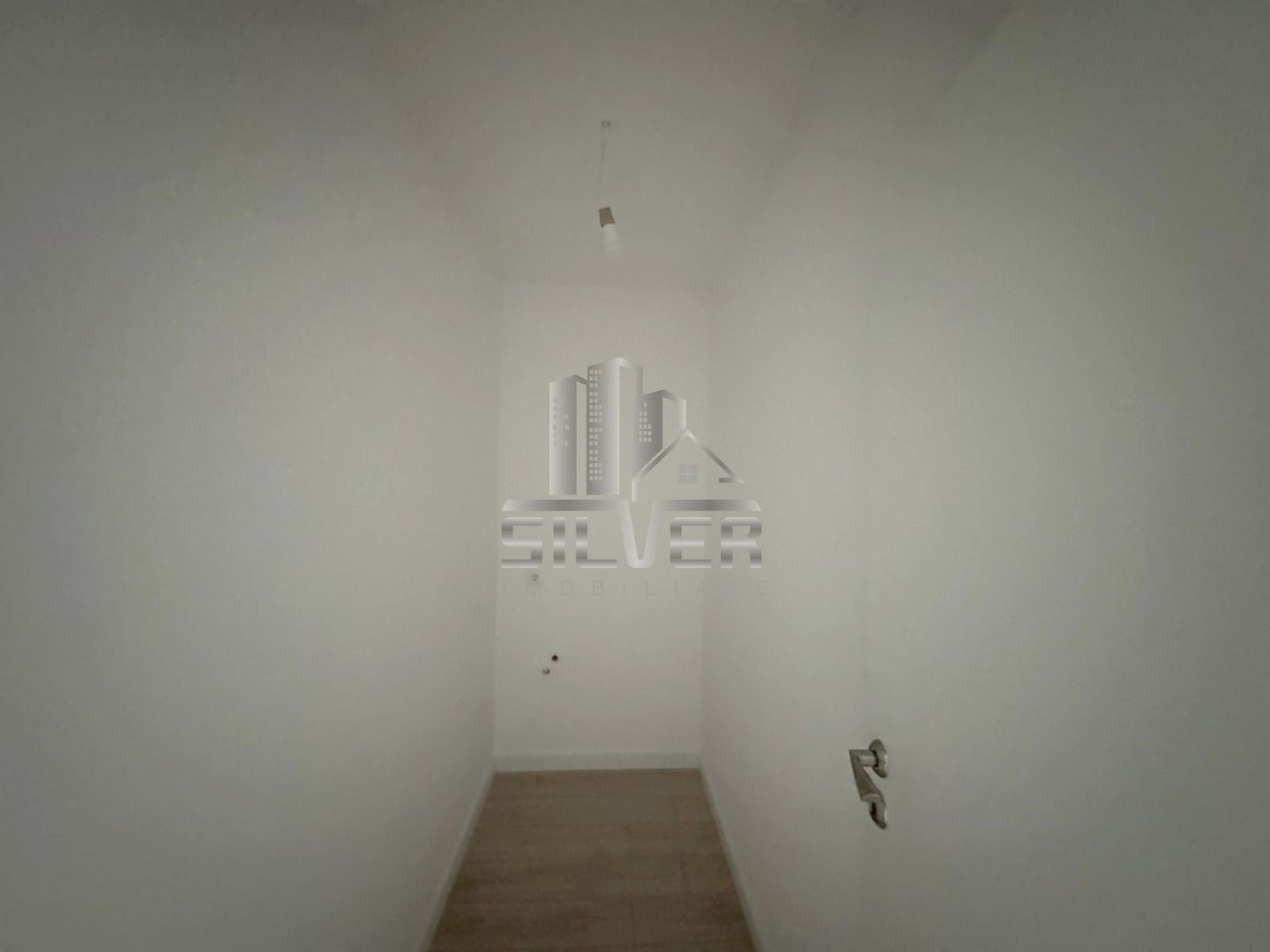 Apartament cu 3 camere/68mp/terasa 15mp/zona Eroilor. - Poză 12
