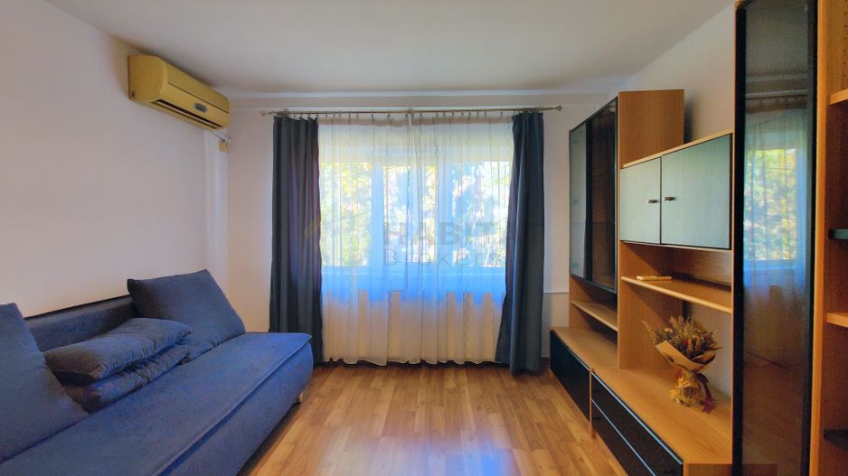 Decomandat, la cateva minute de parc si metrou - Poză 15