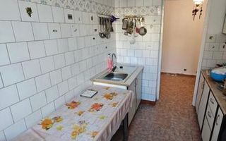 Apartament 3 camere la 7 minute Metrou Sudului, Piața Străduintei - Poză 9