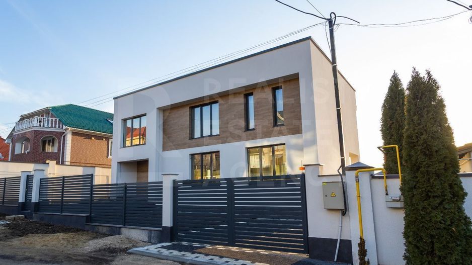 Vânzare, casă, 2 nivele, 206 mp, str. Mihail Juraveli, Codru. - Poză 1