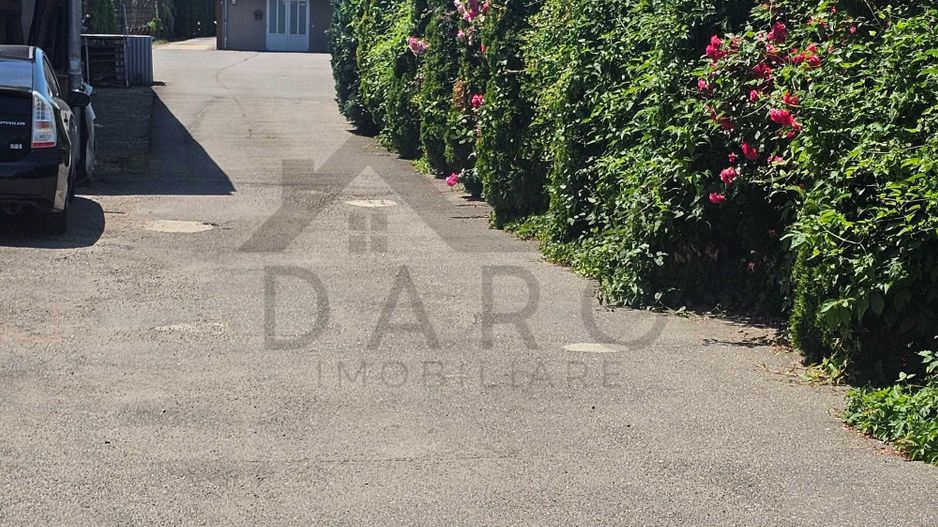 De închiriat spatiù comercial - Poză 1