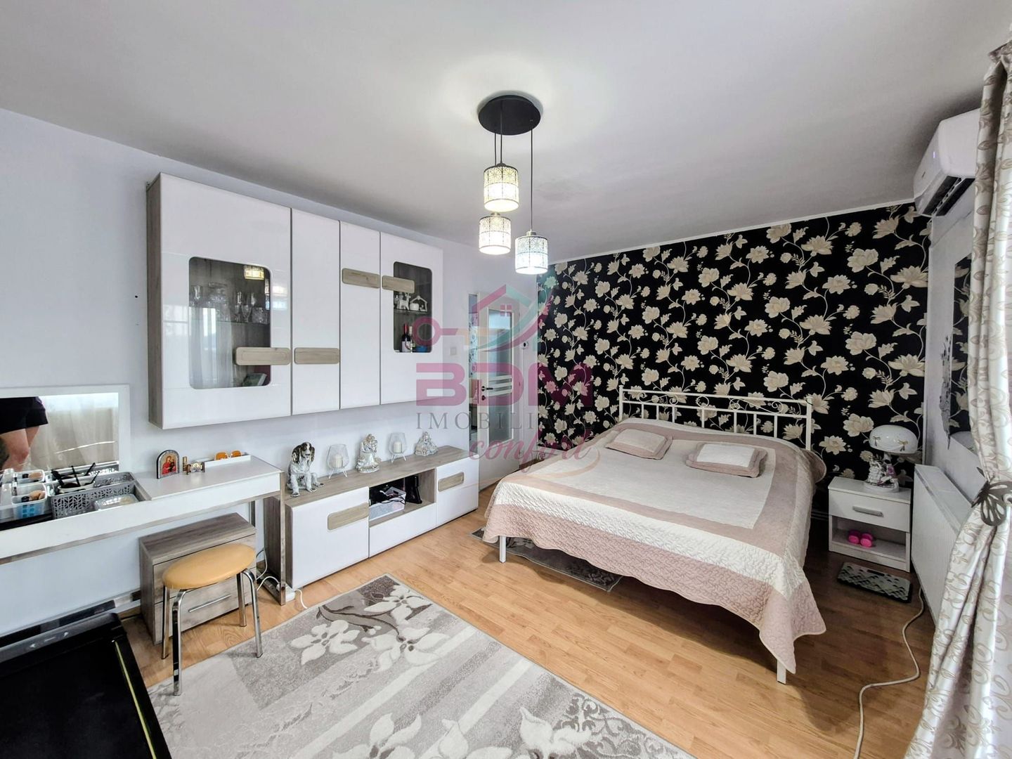 0% Comision I Apartament cu 3 camere I decomandat I modern I la cheie - Poză 2