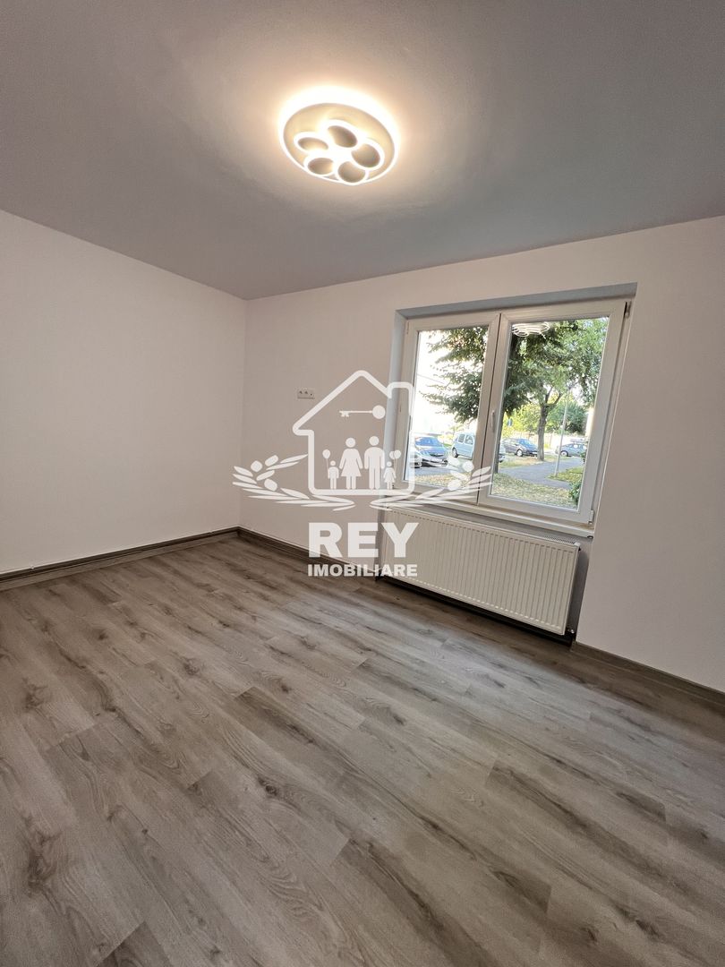 Apartament 2 camere semidecomandat de închiriat / Terezian / Parter - Poză 3