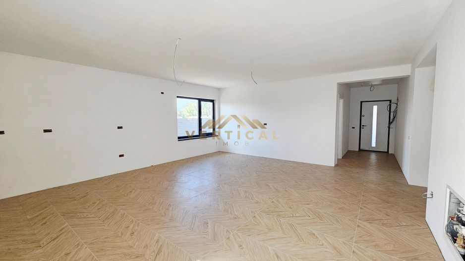 Casa parter 4 camere - comuna Berceni - Poză 8