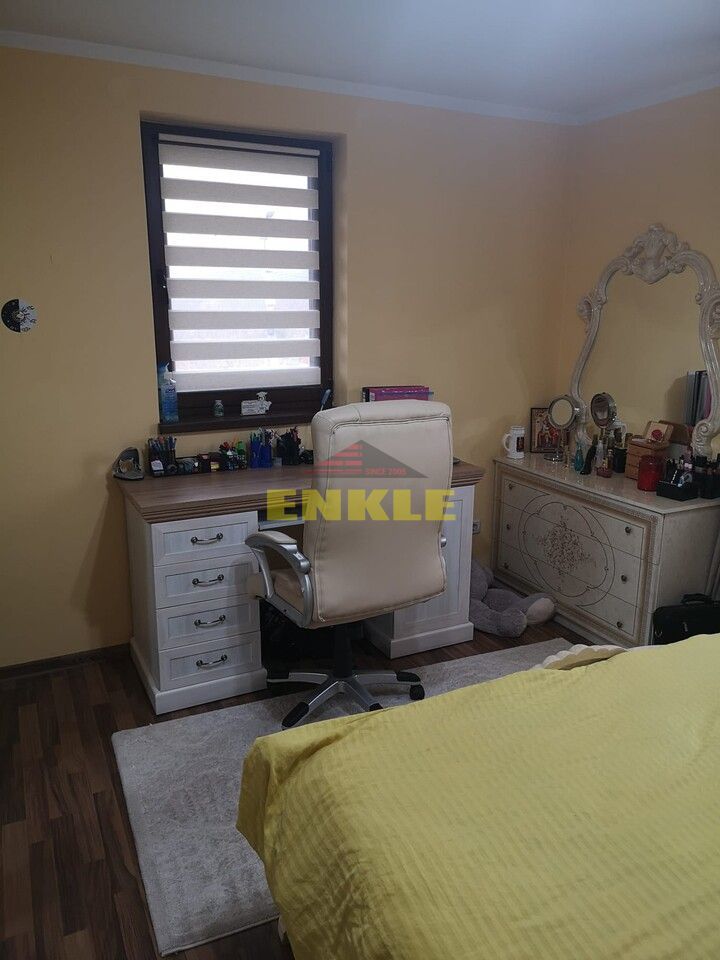 Casa 4 camere  P+1, situata in Manastirea Doamnei, pret 180000 euro neg - Poză 3