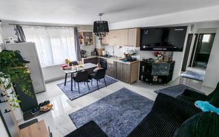 Apartament 3 camere, recent renovat – zona centrală Florești - Poză 1