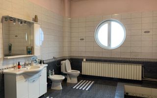 Casa versatila   P+E+M in zona  isorica Sinaia - Poză 18