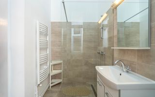 Închiriere apartament ultracentral cu parcare privată | 97 mp, - Poză 3